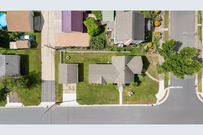 802 6th St S, Virginia, MN 55792 - Photo 2