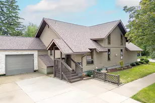 300 E 8th St, Winona, MN 55987 - Photo 1