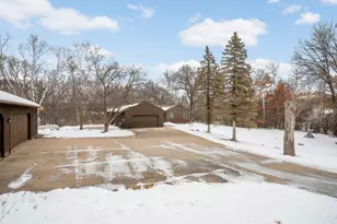 1054 Cottonwood Dr, Hudson, WI 54016 - Photo 32