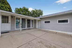 199 Hillwood Dr, Lake City, MN 55041 - Photo 6