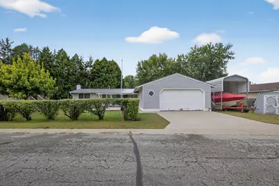 199 Hillwood Drive, Lake City, MN 55041 - Photo 2