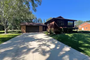 1320 Westwood Ct, Willmar, MN 56201 - Photo 1