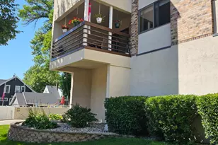 520 5th St SW, Willmar, MN 56201 - Photo 2