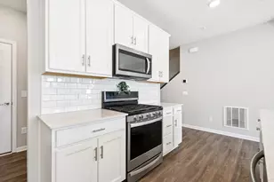 11279 Crestbury Dr, Woodbury, MN 55129 - Photo 6