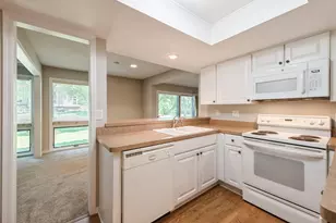 6105 Lincoln Dr, Edina, MN 55436 - Photo 6
