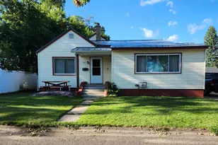 131 W Douglas St, Rice Lake, WI 54868 - Photo 1