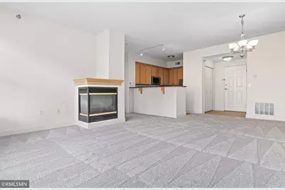 610 Main Street N #305, Stillwater, MN 55082 - Photo 6