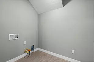 2817 Victoria St N, Roseville, MN 55113 - Photo 30