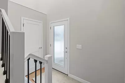 2817 Victoria Street N, Roseville, MN 55113 - Photo 6