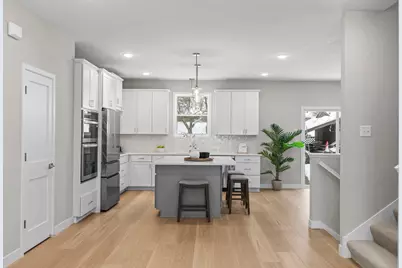 2817 Victoria Street N, Roseville, MN 55113 - Photo 8