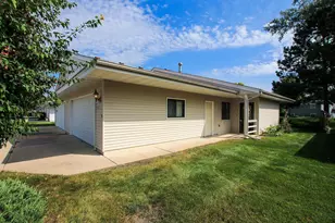 537 Graham St SW, Hutchinson, MN 55350 - Photo 1