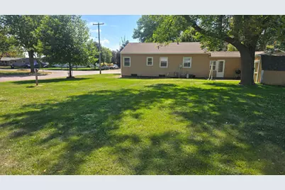 151 Chestnut Street E, Trimont, MN 56176 - Photo 12