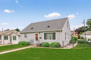 5227 5th St NE, Columbia Heights, MN 55421 - Photo 2