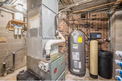 223 Oak Knoll Court, Blue Earth, MN 56013 - Photo 34