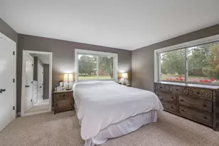 223 Oak Knoll Ct, Blue Earth, MN 56013 - Photo 16