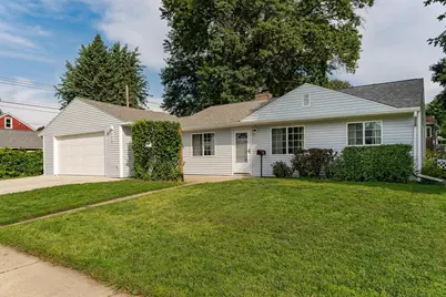 903 12th Street NW, Rochester, MN 55901 - Photo 1