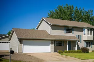 708 S Maple St, Belle Plaine, MN 56011 - Photo 1