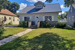 630 Hatton St, Brooten, MN 56316 - Photo 2