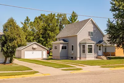 17 Oak Street E, Osakis, MN 56360 - Photo 1