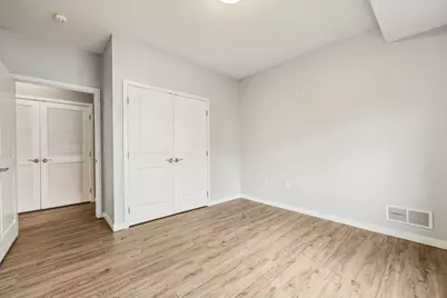 619 8th Street SE #208, Minneapolis, MN 55414 - Photo 14