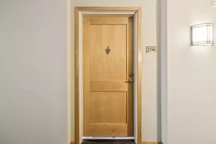 619 8th Street SE, Minneapolis, MN 55414 - Photo 2