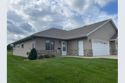 107 Brittany Way SE, Grand Meadow, MN 55936 - Photo 1