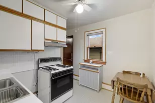 1078 Thomas Ave, Saint Paul, MN 55104 - Photo 6