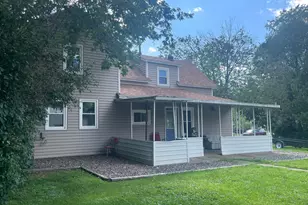 410 Washington St, Sandstone, MN 55072 - Photo 2