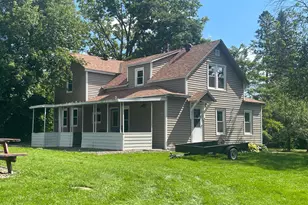 410 Washington St, Sandstone, MN 55072 - Photo 1