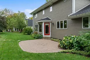 2360 Apache Ct, Mendota Heights, MN 55120 - Photo 58