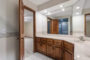 2360 Apache Ct, Mendota Heights, MN 55120 - Photo 36