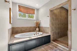 18674 Ponderosa Ct, Eden Prairie, MN 55347 - Photo 32