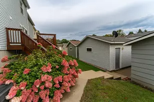 2858 25th St NW, Rochester, MN 55901 - Photo 4