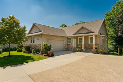 1568 Salem Court SW, Rochester, MN 55902 - Photo 2