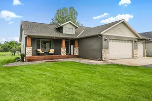 418 7th Ave SE, Saint Joseph, MN 56374 - Photo 1