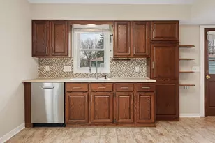 4518 Yates Ave N, Crystal, MN 55422 - Photo 4