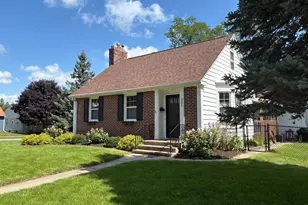 205 5th St SW, Plainview, MN 55964 - Photo 1