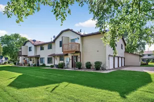 4284 Parkview Ct, Vadnais Heights, MN 55127 - Photo 1