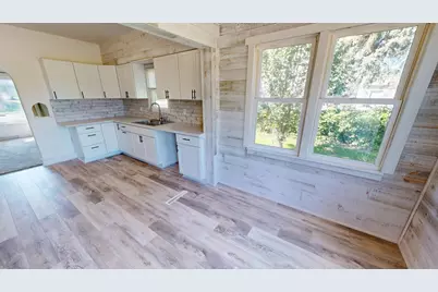 447 E Schlieman Avenue, Appleton, MN 56208 - Photo 4