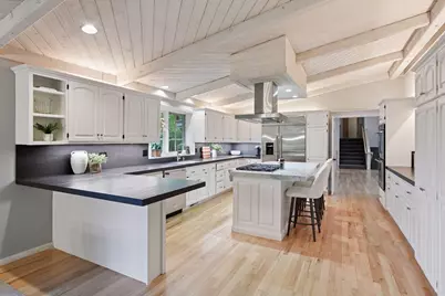 461 Peavey Lane, Wayzata, MN 55391 - Photo 2