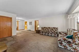 401 Central Dr W, Braham, MN 55006 - Photo 6