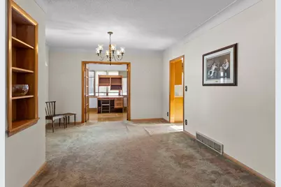 401 Central Drive W, Braham, MN 55006 - Photo 8