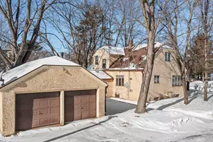 401 Central Dr W, Braham, MN 55006 - Photo 2