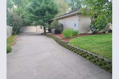 1007 12th Street SW, Little Falls, MN 56345 - Photo 2