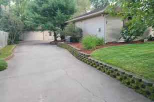 1007 12th St SW, Little Falls, MN 56345 - Photo 2