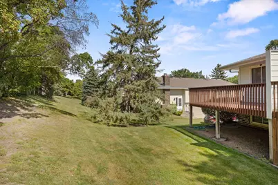 10434 S Decatur Avenue S, Bloomington, MN 55438 - Photo 18