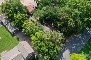 720 Bluff Ave E, Shakopee, MN 55379 - Photo 22