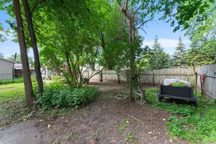 720 Bluff Ave E, Shakopee, MN 55379 - Photo 74