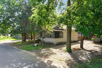 720 Bluff Avenue E, Shakopee, MN 55379 - Photo 32