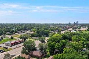 720 Bluff Ave E, Shakopee, MN 55379 - Photo 20